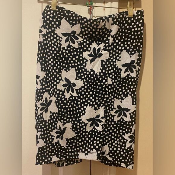 Porridge Ruched Knit Mini Skirt - Picture 5 of 8